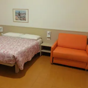 Al Pontesel Gasthof Garda (Verona)