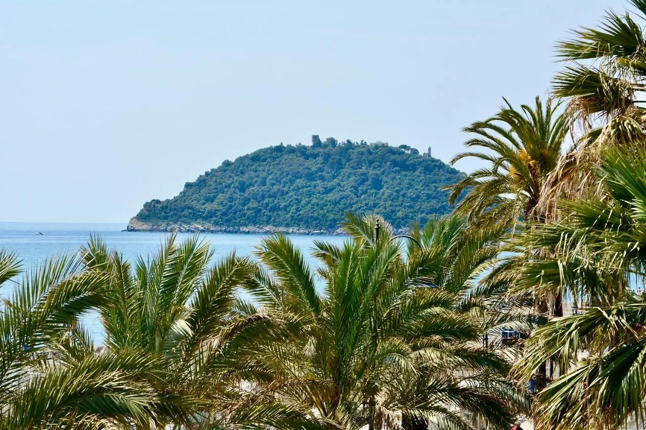 Hotel Solemare Albenga 3*,  Italien